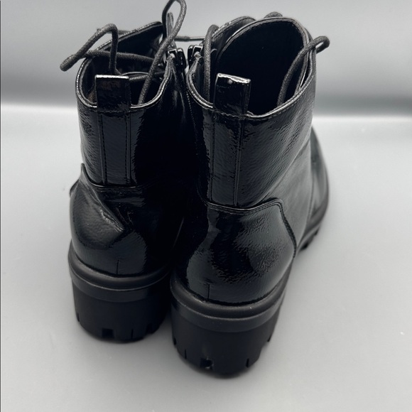 White Mountain Tappy Women's Lug Sole Combat Boots - Picture 3 of 4